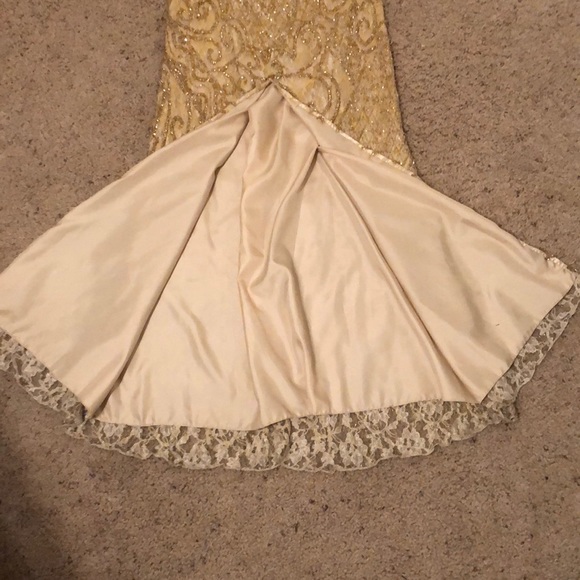 Gorgeous Je Matadi gown - Picture 6 of 7